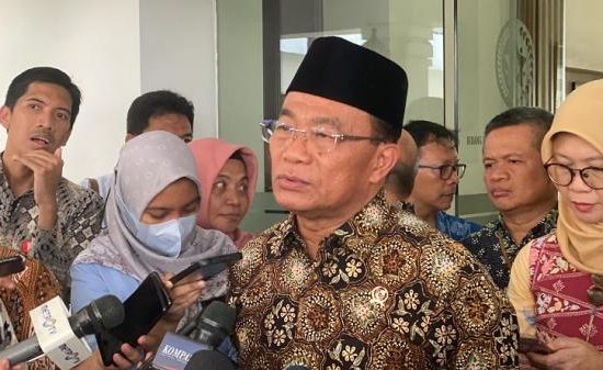 Menko PMK: Pemberian Bansos ke Korban Judi Online bukan Tugas Satgas
