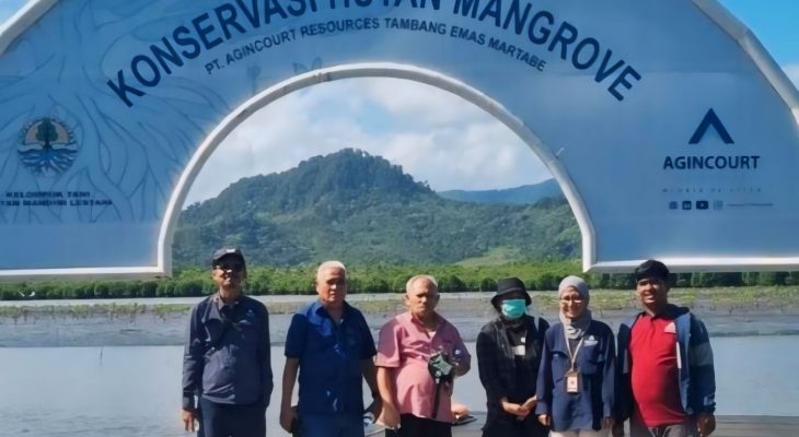 PT Agincourt Resources Diminta Masyarakat Terus Lanjutkan Program Aksi Tanam Mangrove