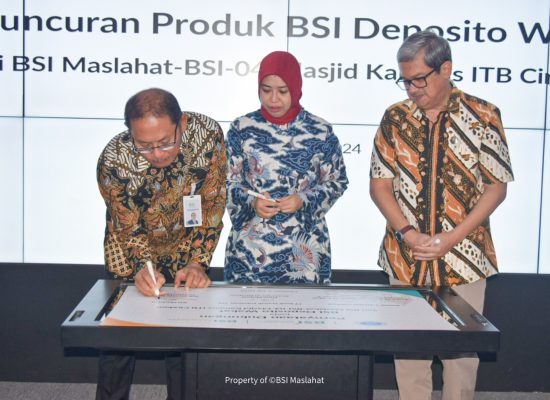 BSI & ITB Luncurkan BSI Deposito Wakaf untuk Masjid di Cirebon