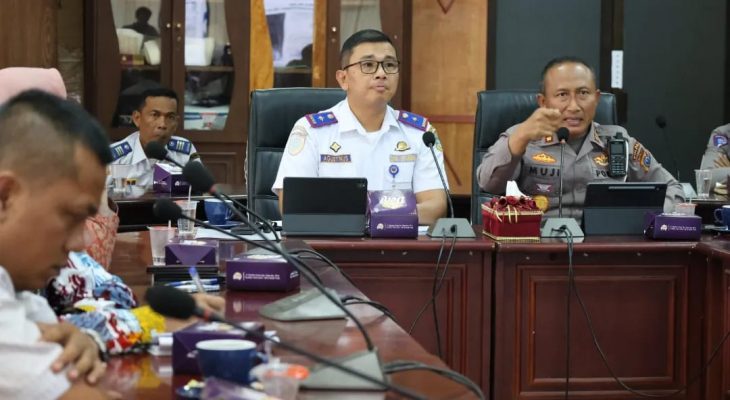 Dishub Sumut Terbitkan Peringatan Pertama untuk 55 Perusahaan Bus AKDP, Tim Terpadu Lanjutkan  Penertibam Trotoar dan Badan Jalan