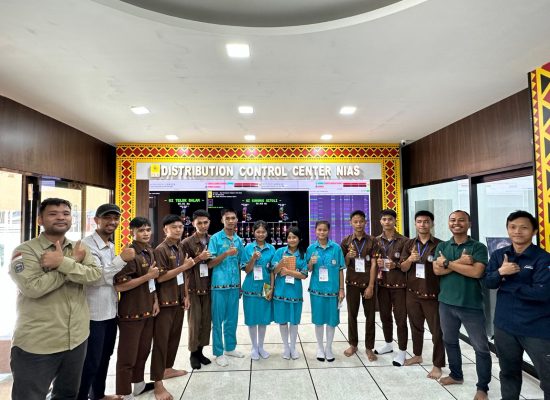 Peringati Hari Anak Nasional, PLN UP3 Nias Edukasi Siswa SMKS BNKP Gunung Sitoli Tentang Sistem Kelistrikan