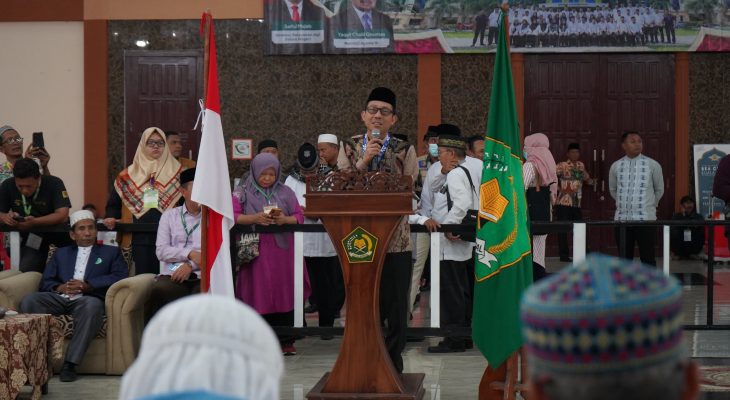 Jama’ah Haji Kloter 11, Disambut Sekretaris PPIH Debarkasi Medan Dr.H.Zulfan Efendi,M.Si