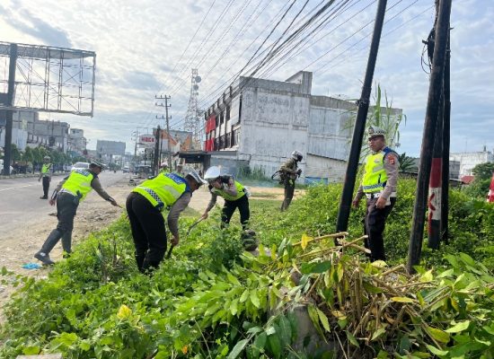 Satlantas Polres Bireuen Gelar Bakti Sosial Gotong Royong, Masyarakat Apresiasi Polres Bireuen