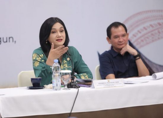 OJK: Debt Collector Fintech Dapat Aduan Terbanyak, Bank di Urutan Kedua