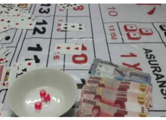 Lapak Judi Dadu di Komplek Kimsa Titi Kuning Bebas Beroperasi