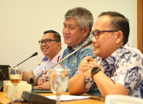 Tekan Kecelakaan di Perlintasan Sebidang, Dishub Sumut, Baltek Perkeretaapian dan PT KAI Divre Sumut Gelar RDP dengan Komisi D DPRD Sumut