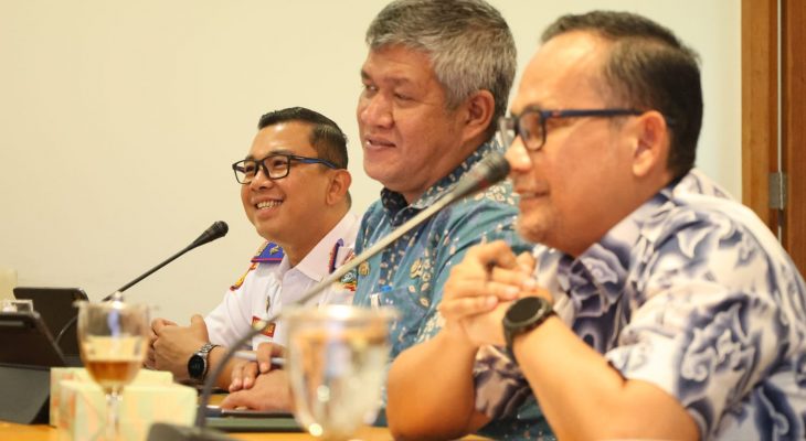 Tekan Kecelakaan di Perlintasan Sebidang, Dishub Sumut, Baltek Perkeretaapian dan PT KAI Divre Sumut Gelar RDP dengan Komisi D DPRD Sumut