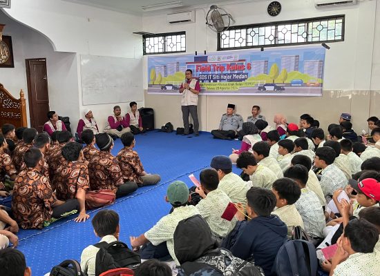 Siswa Sekolah Dasar Terpadu Siti Hajar Kunjungi LPKA Kelas Satu Medan
