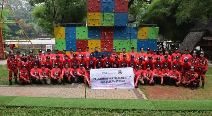 BSI Maslahat Gelar Pelatihan Vertical  Rescue Bersama Tim VRI di Buperta Cibubur