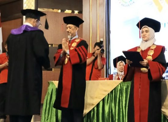 Medan  Institut Kesehatan Helvetia Wisuda 636 Lulusan Siap Kerja Di Dunia Kesehatan