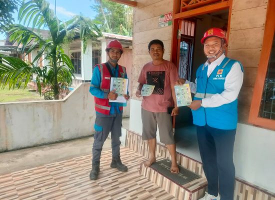 Peringati Hari Pelanggan Nasional, PLN UP3 Nias Sosialisasi Door to Door untuk Tingkatkan Pemahaman Bahaya Listrik