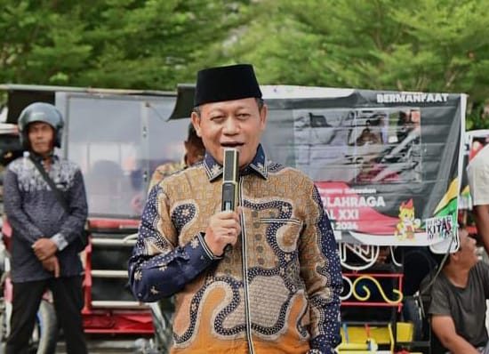 Walikota Tanjungbalai Hadiri Acara Pelepasan Becak Promosi Dalam Rangka Menyemarakkan PON XXI ACEH – SUMUT 2024 Di Lapangan Pasir Kota Tanjungbalai