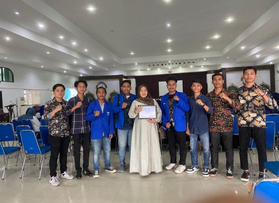 Ketua HMJIP dan Ketua SEMAF FIS Kawal Dekan FIS dalam kegiatan Mapaba Akbar PMII Komisariat UINSU