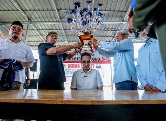 Diupah-upah Masyarakat Aek Kanopan Kota Medan, Rico Waas : Kita Bangun Kota Medan dengan nilai-nilai Humanis