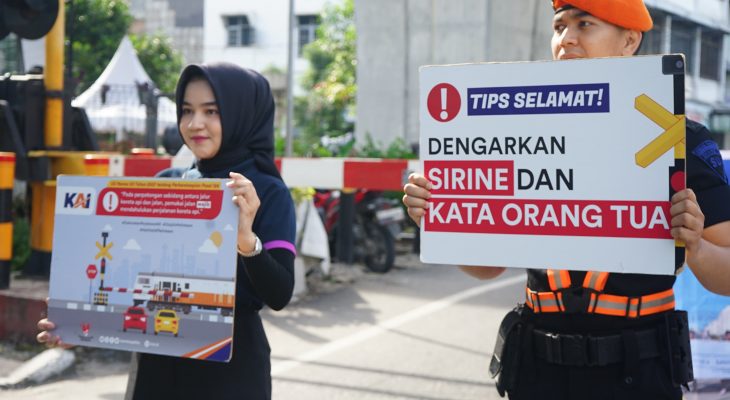 KAI Divre I SU Bersama Satlantas Polrestabes Medan Gelorakan Taat Berlalu Lintas di Perlintasan Sebidang