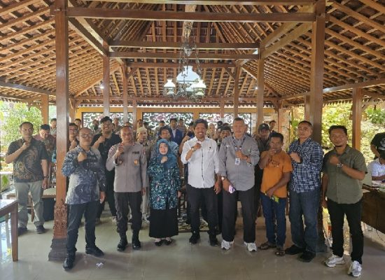 Polda DIY, DPKH dan Dinkes Gunungkidul Sosialisasikan Larangan Penyembelihan Ruminansia Betina Produktif dan Bahaya Penyakit Hewan Ternak Zoonosis