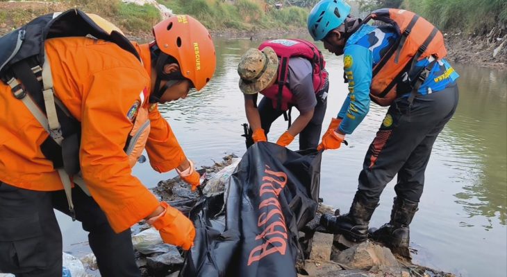 Tim Rescue BSI Maslahat Ikut Aktif dalam Pencarian Orang Hilang di Kali Bekasi, Jawa Barat
