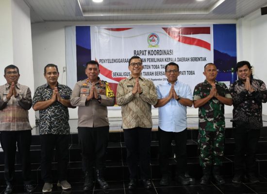 Ajak Forkopimda Bersama-sama Sukseskan Pilkada Toba, Agustinus Panjaitan: ASN Jaga Netralitas!