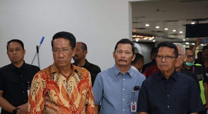 Dampingi Menkumham Tinjau TPI Juanda, Kakanwil Kemenkumham Jatim Komitmen Berikan Pelayanan Imigrasi Terbaik
