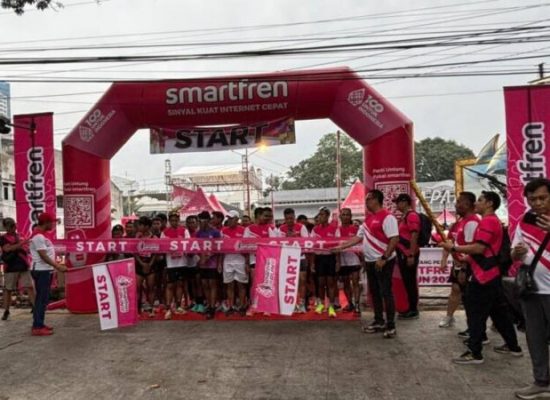 Ratusan Warga Medan Ramaikan Smartfren Fun Run 2024