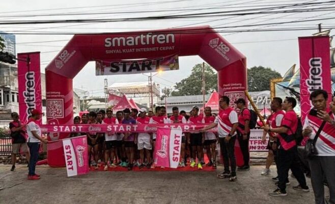 Ratusan Warga Medan Ramaikan Smartfren Fun Run 2024
