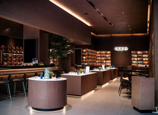 OPPO Experience Store Pacific Place Resmi Dibuka dengan Konsep Semakin Premium hingga Fasilitas Lengkap untuk Work from Cafe