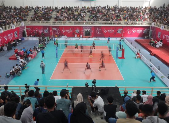 Perlengkapan Pertandingan Venue Voli Indoor Standar Internasional