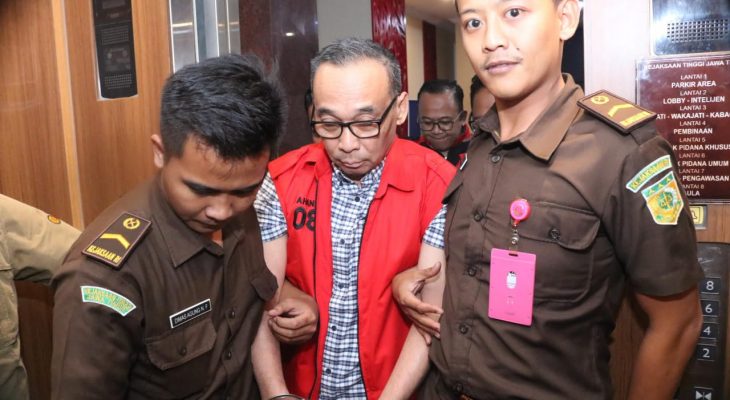 Kejati Jatim Tahan Dirut PT INKA Dalam Perkara Dugaan Tindak Pidana Korupsi Dana Talangan