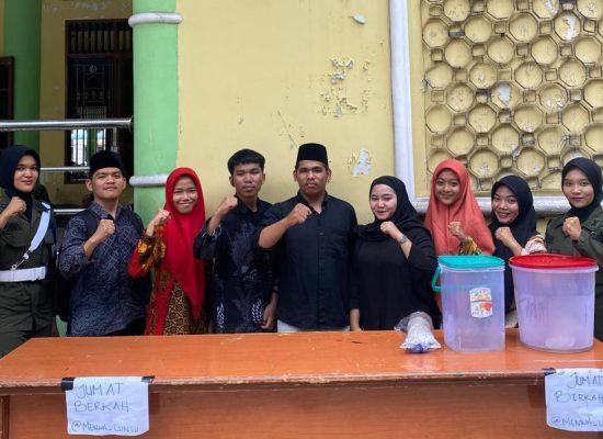 Menwa UINSU Adakan Jum’at Berkah di kampus II Pancing