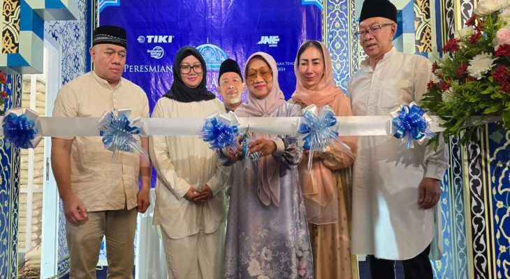 Pendiri TIKI dan JNE Meresmikan Masjid Nur’aini di Kurau Barat, Kepulauan Bangka Belitung