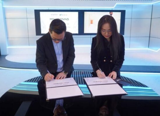Smartfren for Business dan WIZ.AI Hadirkan Solusi Conversational AI Berbahasa Indonesia