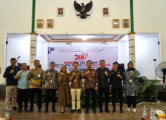 OJK dan Forkom IJK Sumut Edukasi Pelajar di Tapanuli Tengah