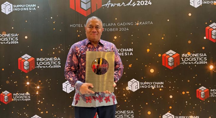 JNE Kembali Raih Penghargaan Courier of The Year di Indonesia Logistic Awards 2024