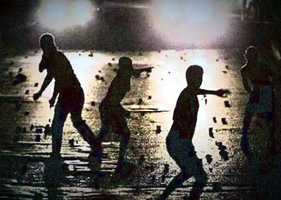 Rumah Warga Dilempari Batu Usai Ramai-ramai obrak Abrik Pondok Narkoba