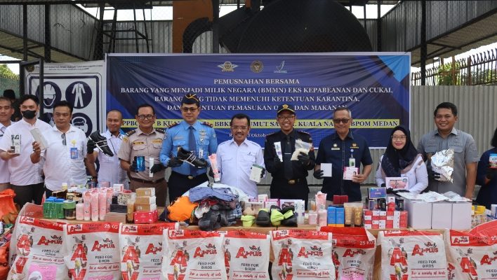 Bea Cukai Kualanamu Bersama Balai Karantina dan Badan Pengawas Obat dan Makanan Musnahkan Hasil Tegahan Senilai Ratusan Juta  Rupiah