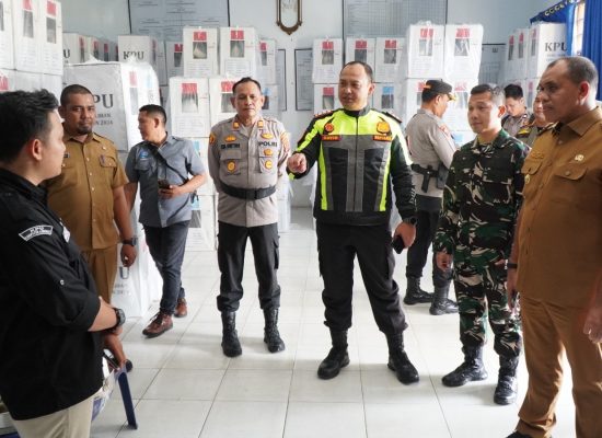 Antisipasi Gangguan Kamtibmas, Pj. Bupati Langkat Pimpin Patroli Skala Besar Jelang Pilkada 2024