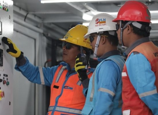 Dukung Pemecahan Rekor MURI di AquaBike Jetski World Championship, PLN Hadirkan Listrik Berkualitas