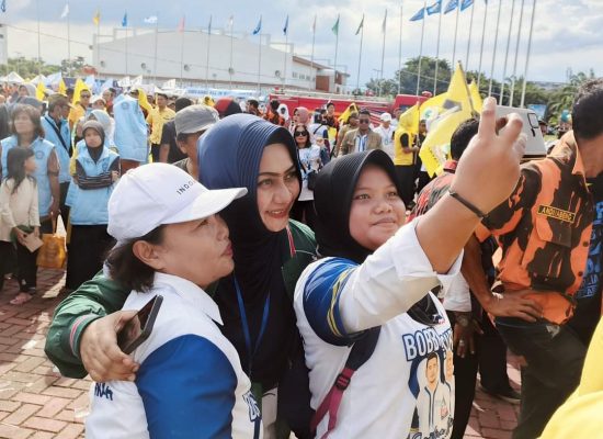 Anggota DPRD Medan, Lailatul Badri Ikut Serta Ramaikan Kampanye Akbar Bobby-Surya