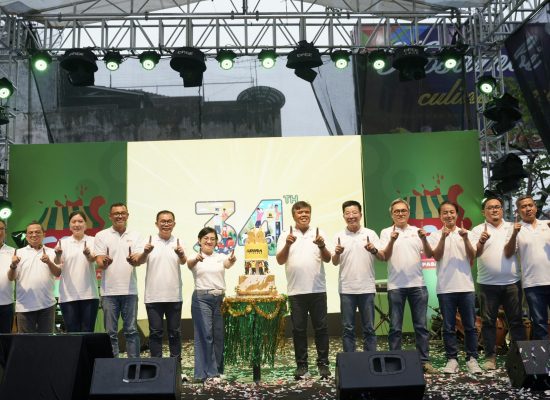 Festival Pasar Rakyat 2024 dan Perayaan HUT ke-34 Adira Finance Siap Bangkitkan Ekonomi Lokal di Pasar Kosambi, Bandung