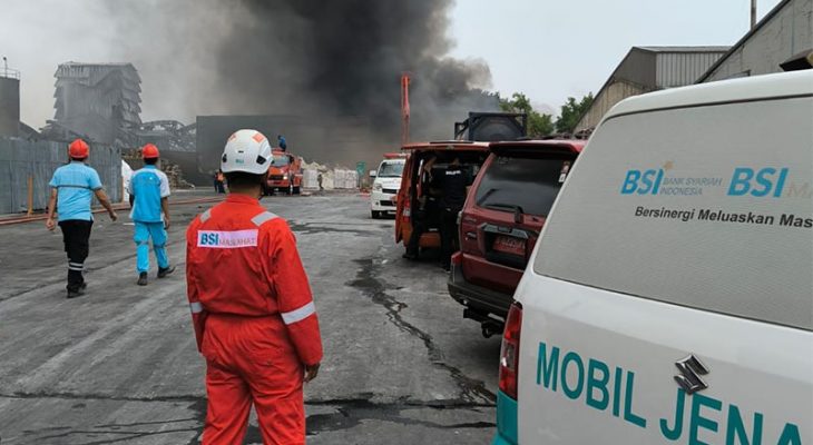 BSI Maslahat Turut Bantu Evakuasi Korban Kebakaran di Area Pabrik Pakan di Bekasi