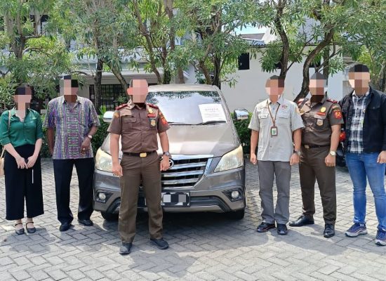 Tunggak Pajak Rp750 Juta, KPP Medan Timur Sita Mobil Wajib Pajak