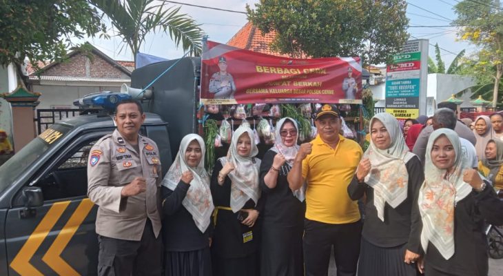Polsek Cerme Sosialisasi Rekrutmen Polri dan Berbagi di Desa Dampaan Cerme