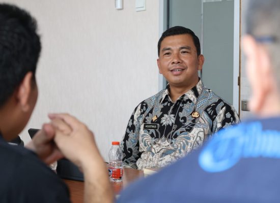 Hari Pertama Aquabike di Tongging, Pengunjung Antusias Gunakan Shuttle Bus Gratis