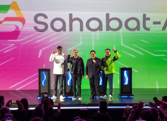 Indosat Ooredoo Hutchison dan GoTo Luncurkan Sahabat-AI: LLM Open-Source Berbahasa Indonesia untuk Perkuat Kedaulatan Digital