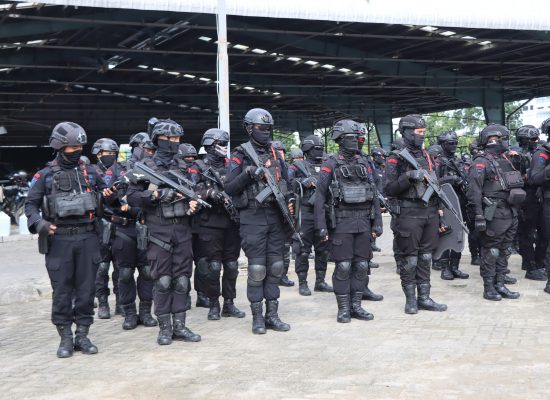 Kapolrestabes Medan Pimpin Apel Serpas PAM TPS OMP Toba 2024 di Kompleks MMTC