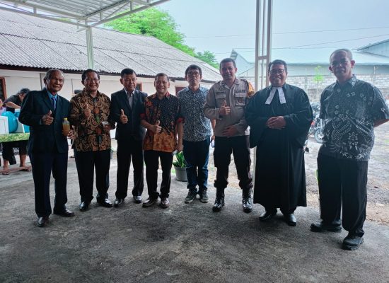 Polisi Sidoarjo Ajak Umat Kristen Turut Wujudkan Kedamaian Jelang Pilkada dan Natal 2024