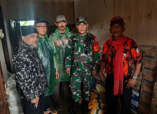 Luvindo dan Darul Istiqlal Bantu Korban Banjir