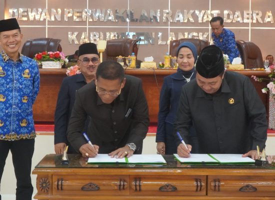 Pengesahan APBD dan Empat Ranperda: Langkat Mantapkan Langkah Pembangunan Berbasis Regulasi