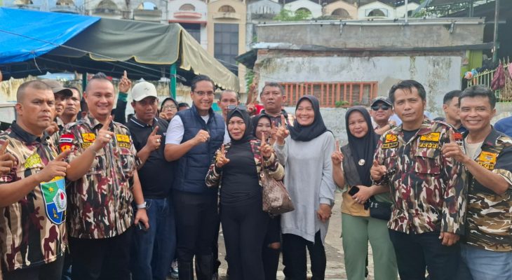 GM FKPPI Medan Bersama Rico-Zaki  Salurkan Bantuan Kepada Warga Korban Banjir di Medan