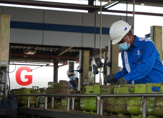 Pasca Longsor di Kab Karo, Pertamina Patra Niaga Sumbagut Lakukan Recovery Jalur Penyaluran LPG 3 Kg di Aceh Tenggara